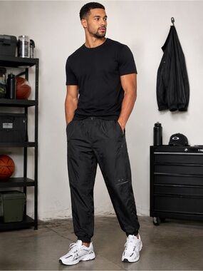 Oakley Men's Small Black  Enhance Wind Warm Pants 8.7 Wind Resistant Lined